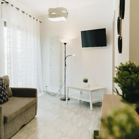 Pod Brzozami Apartamenty Wiejska Ustronie Morskie Exterior photo